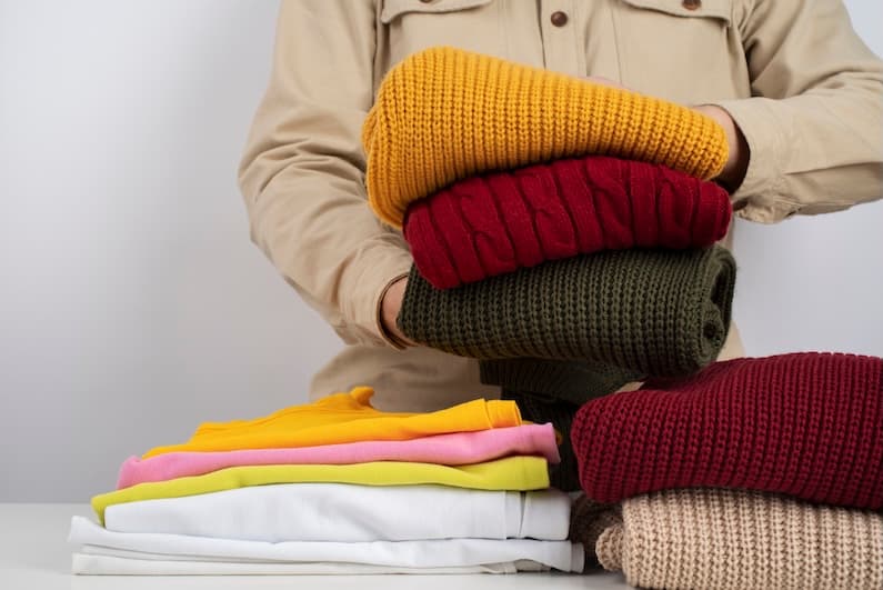 Winter Laundry Care: How to Wash Coats, Jumpers & Heavy Fabrics Properly Winter Laundry Care: How to Wash Coats, Jumpers & Heavy Fabrics Properly
